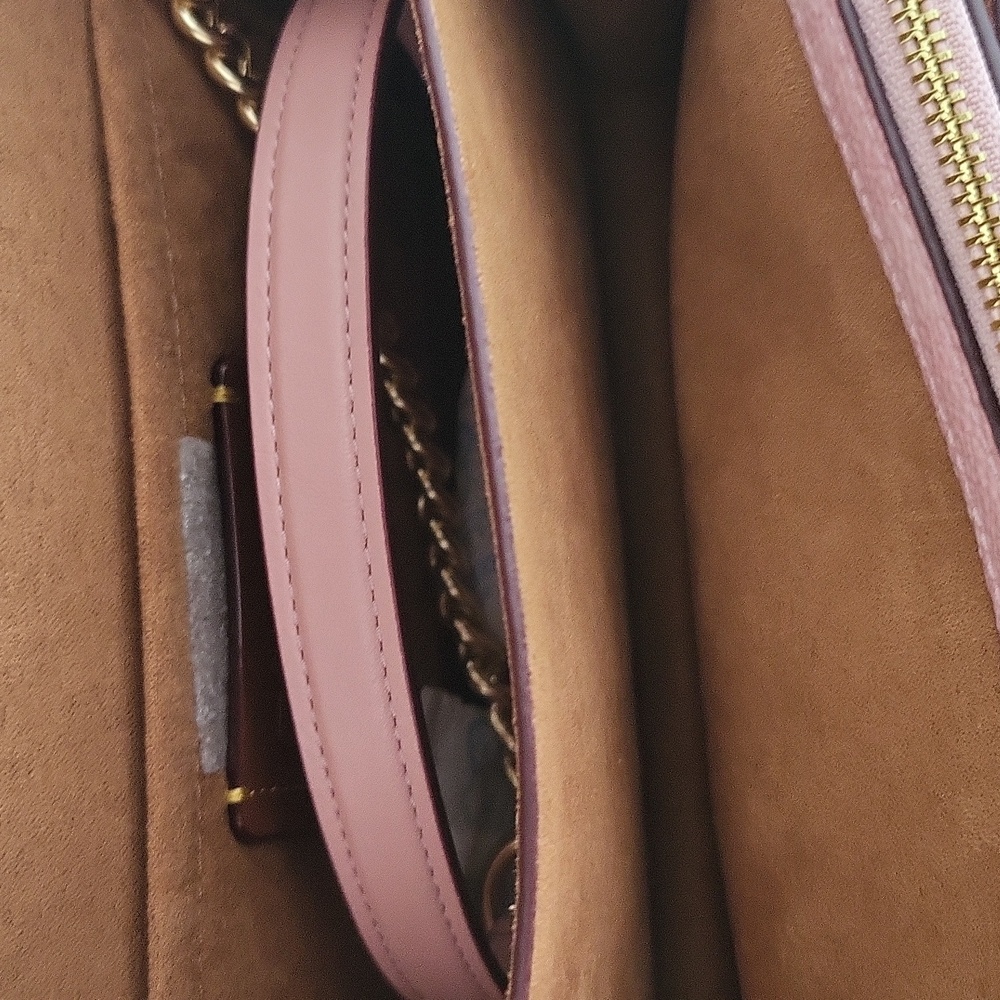 New! Limited Edition Coach Pink Klare Crossbody In Signature Canvas - Picture 10 of 11